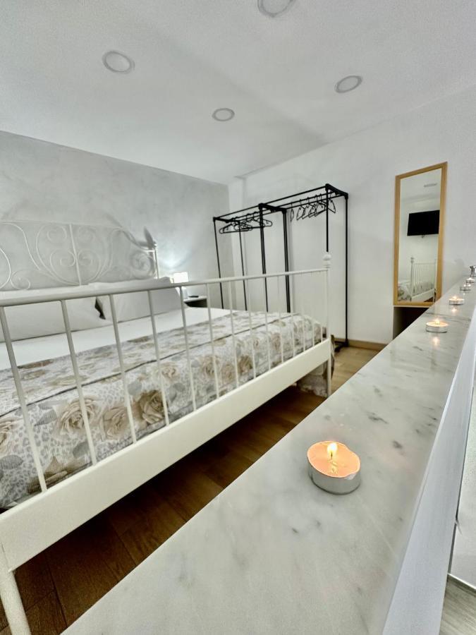 Appartement La Casa Di Elisa à Naples Extérieur photo