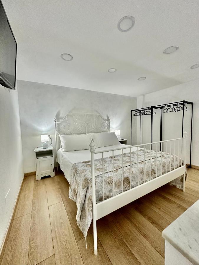 Appartement La Casa Di Elisa à Naples Extérieur photo